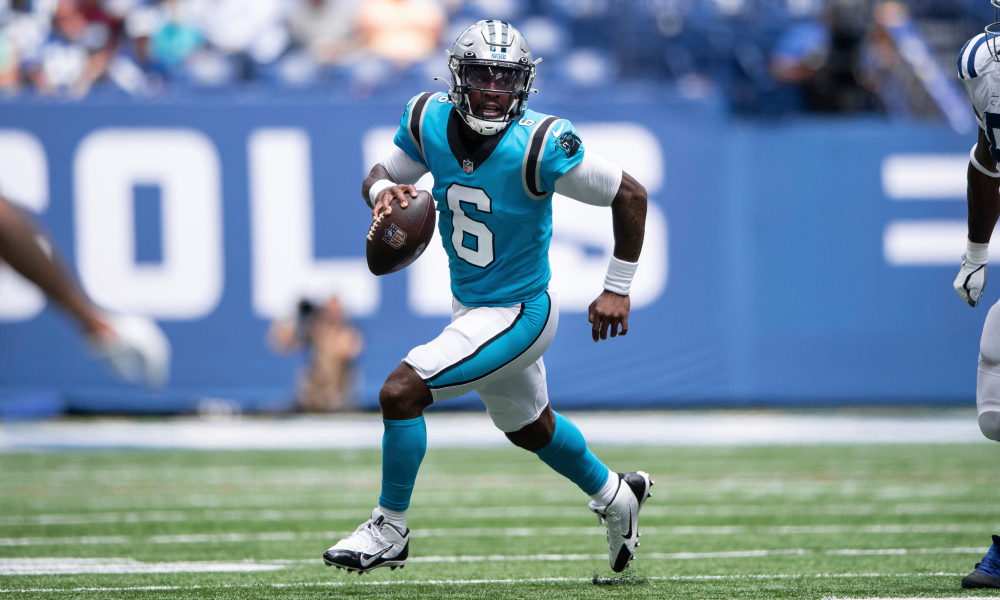 Panthers Keep PJ Walker as Their QB2, Over Former 3rd-Round Pick