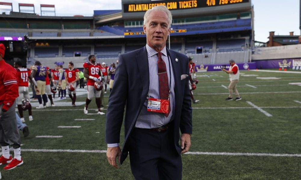 USFL Executive VP Daryl Johnston Responds To Fan Criticism Over